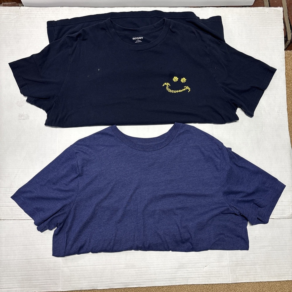 Lot Of 2 Old Navy Men's XL T-Shirt Navy Blue, Black Smiley Graphic Short Sleeve